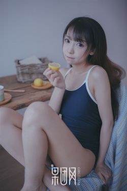 美女美胸